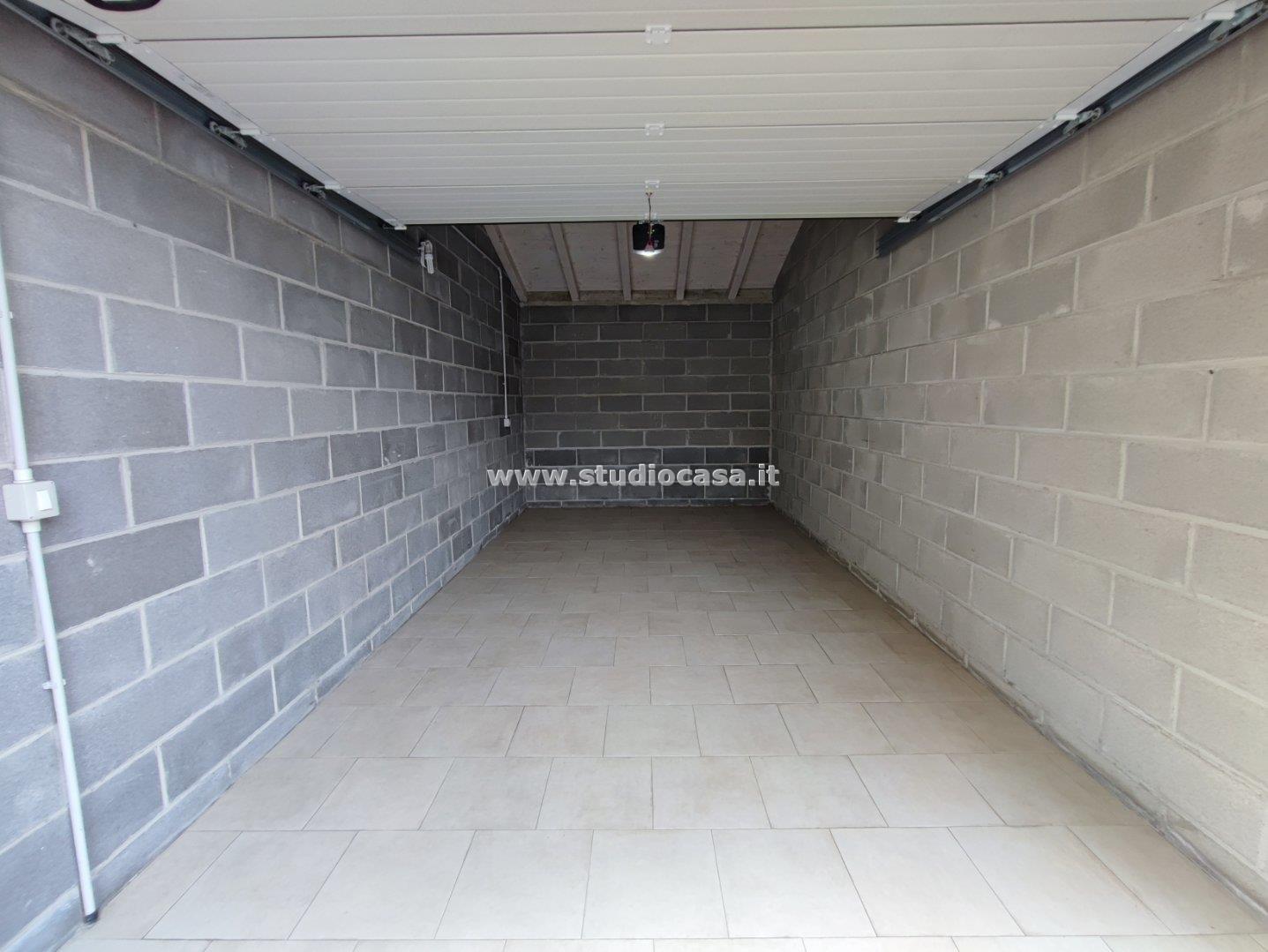 Box / Autorimessa in vendita a Castelleone