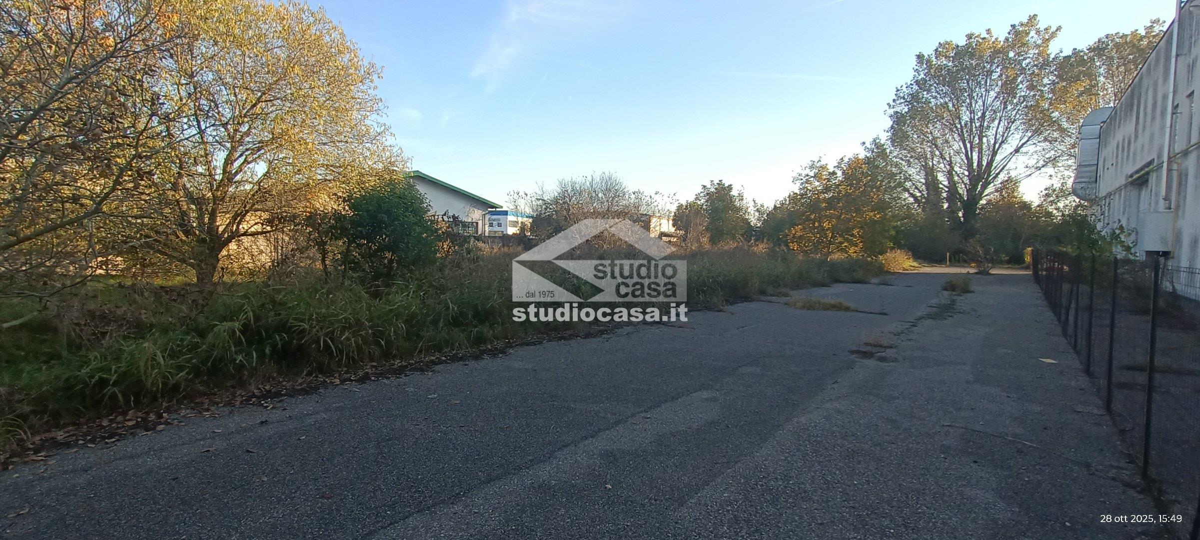 Terreno Industriale in vendita a Castelleone