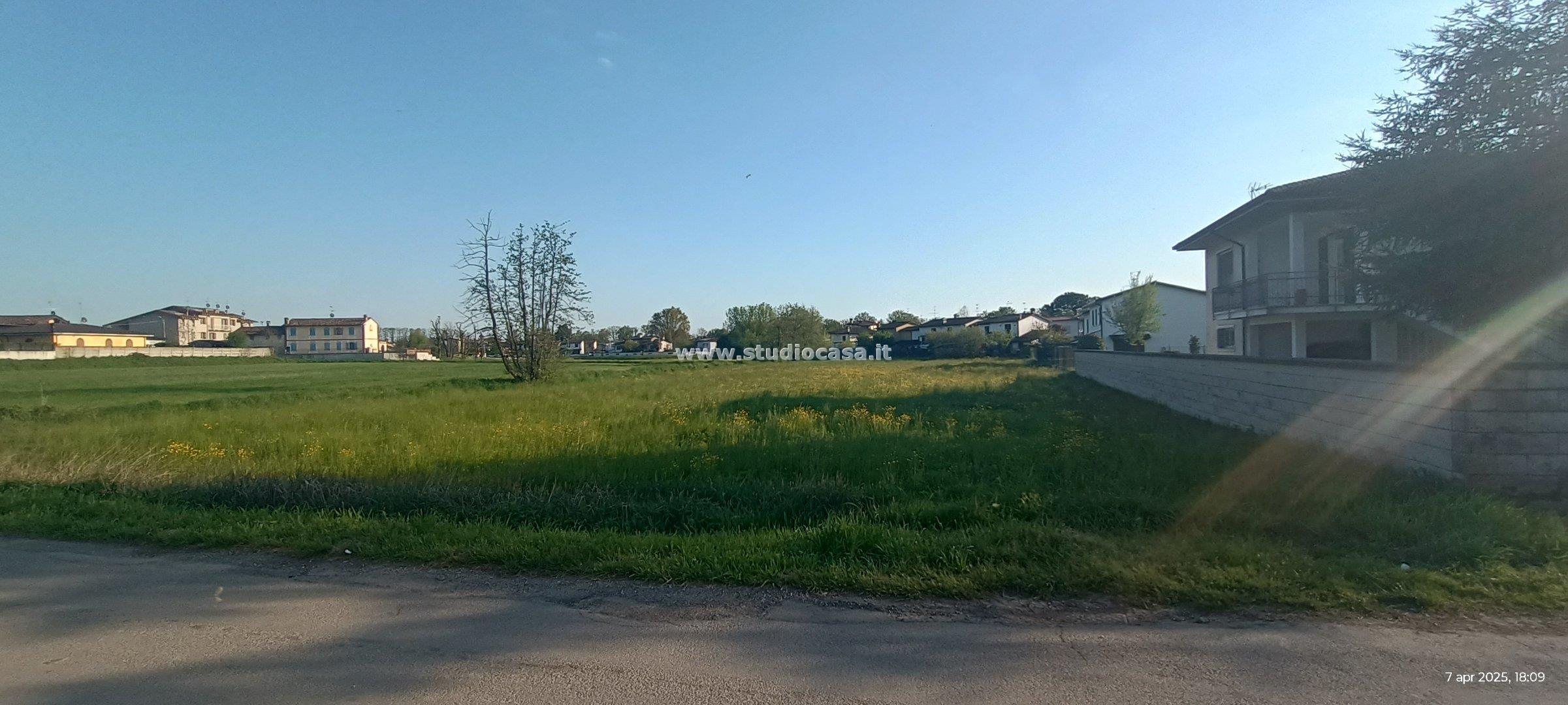 Terreno Residenziale in vendita a Castelleone