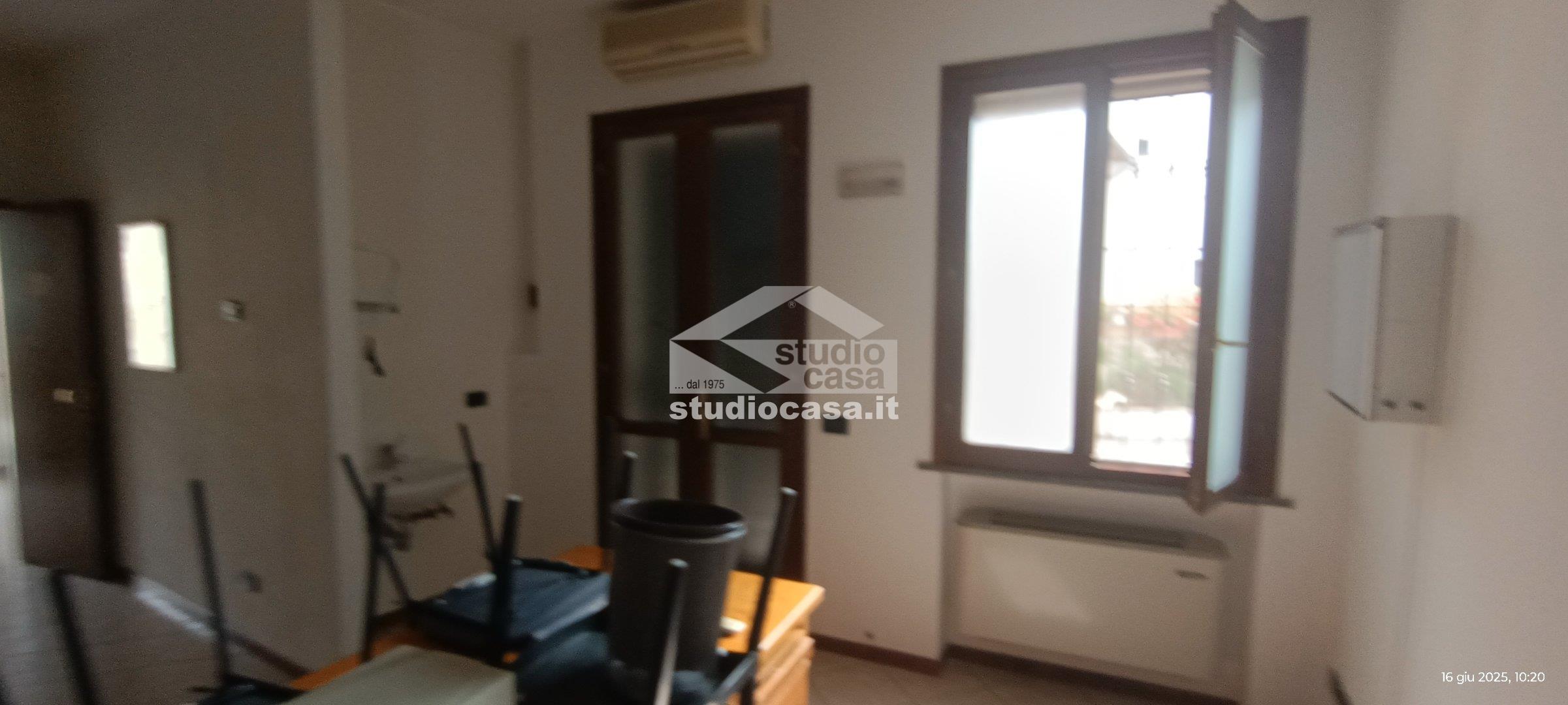 Studio in affitto a Castelleone