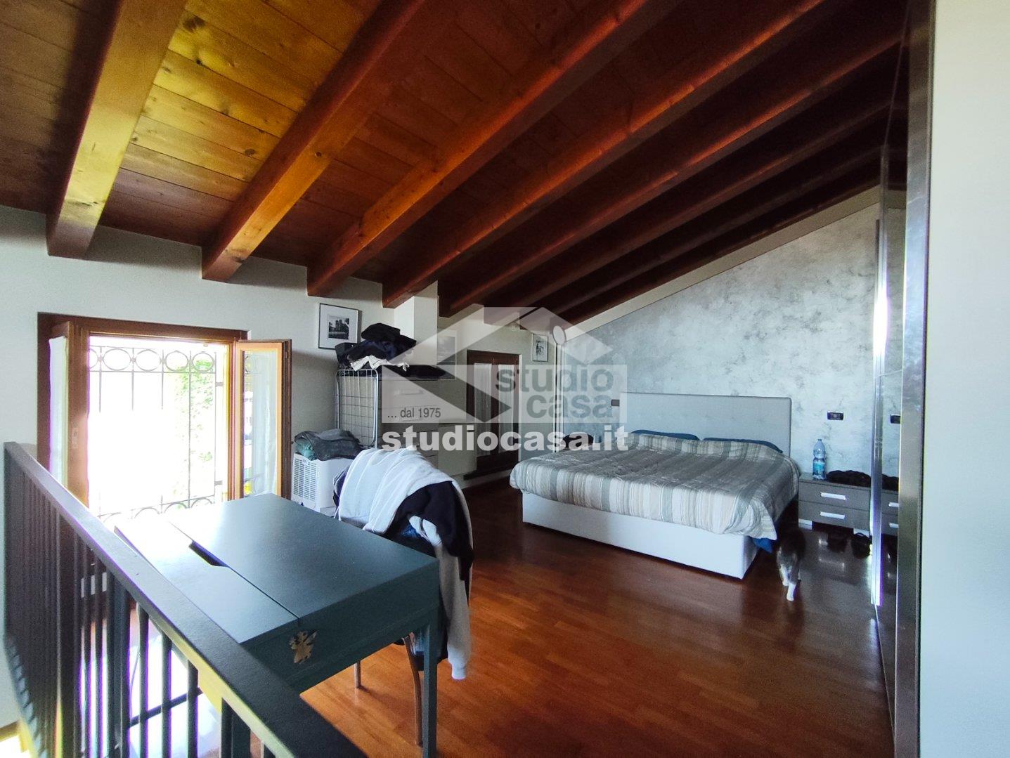 Appartamento in affitto a Castelleone