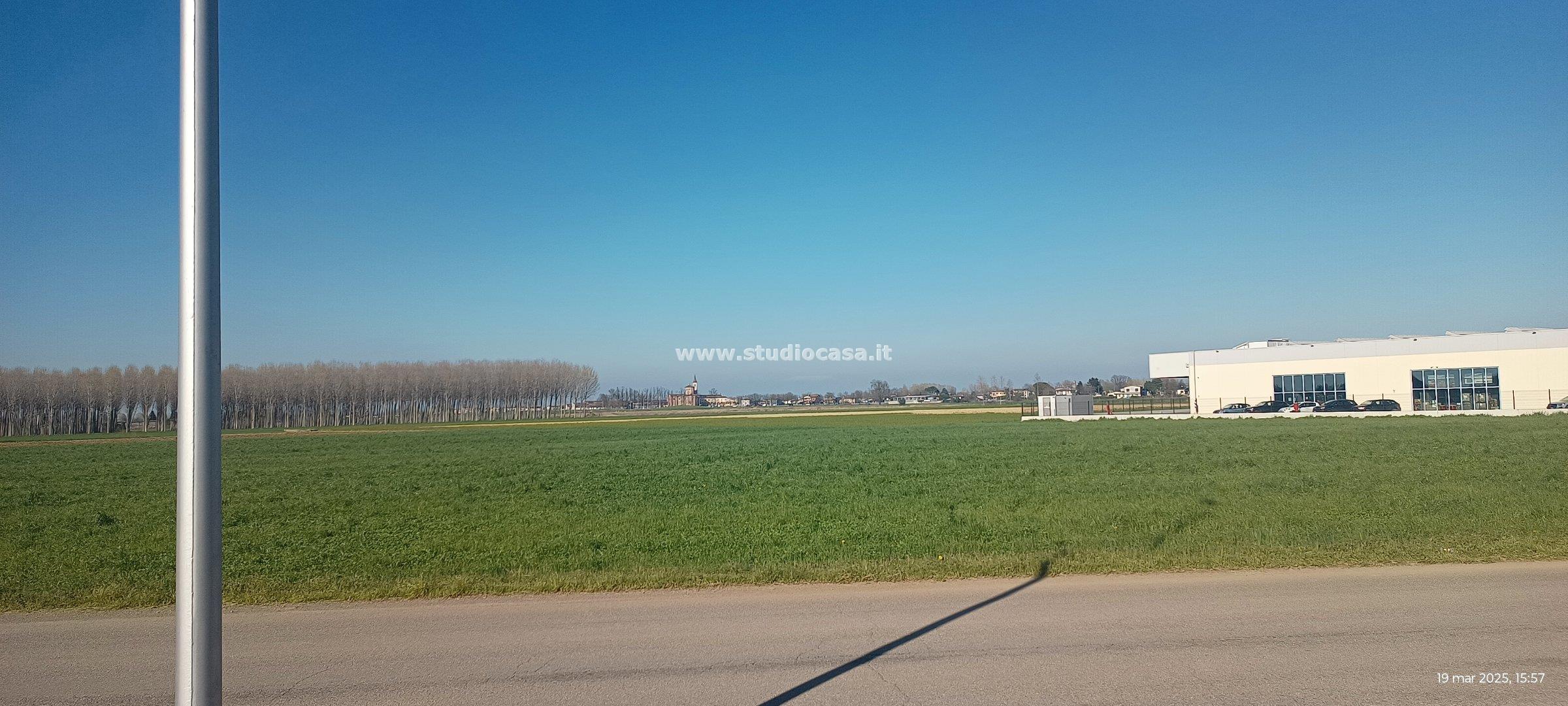 Terreno Industriale in vendita a Castelleone