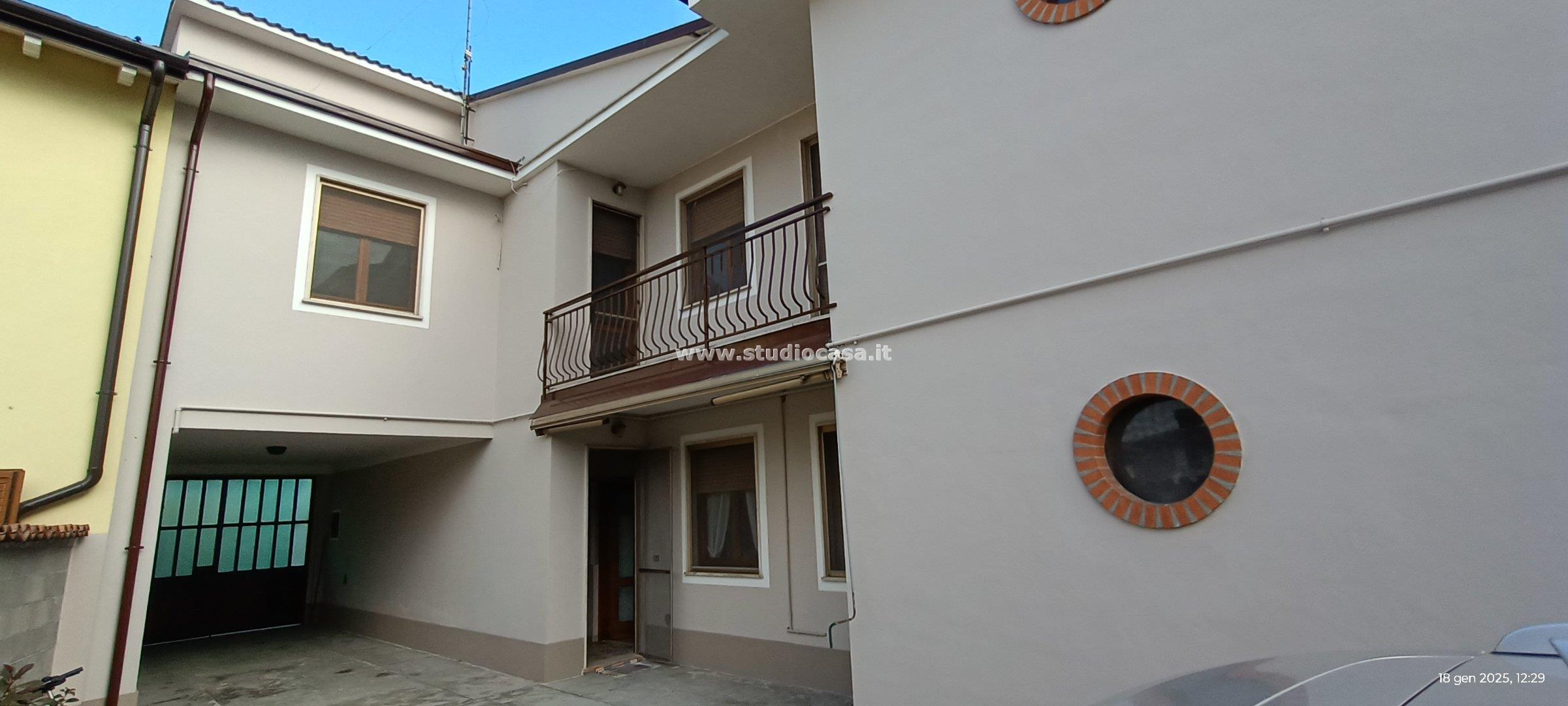 Casa Unifamiliare in vendita a Gombito