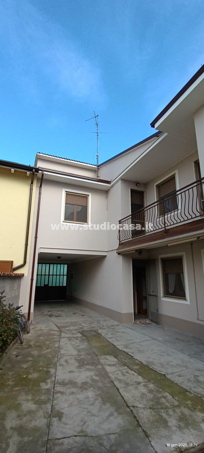 Casa Unifamiliare in vendita a Gombito