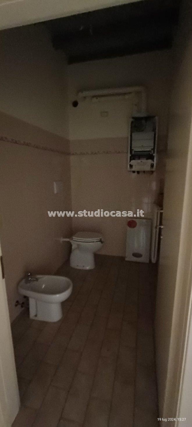 Ufficio in affitto a Castelleone