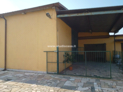 Deposito in affitto a Castelleone