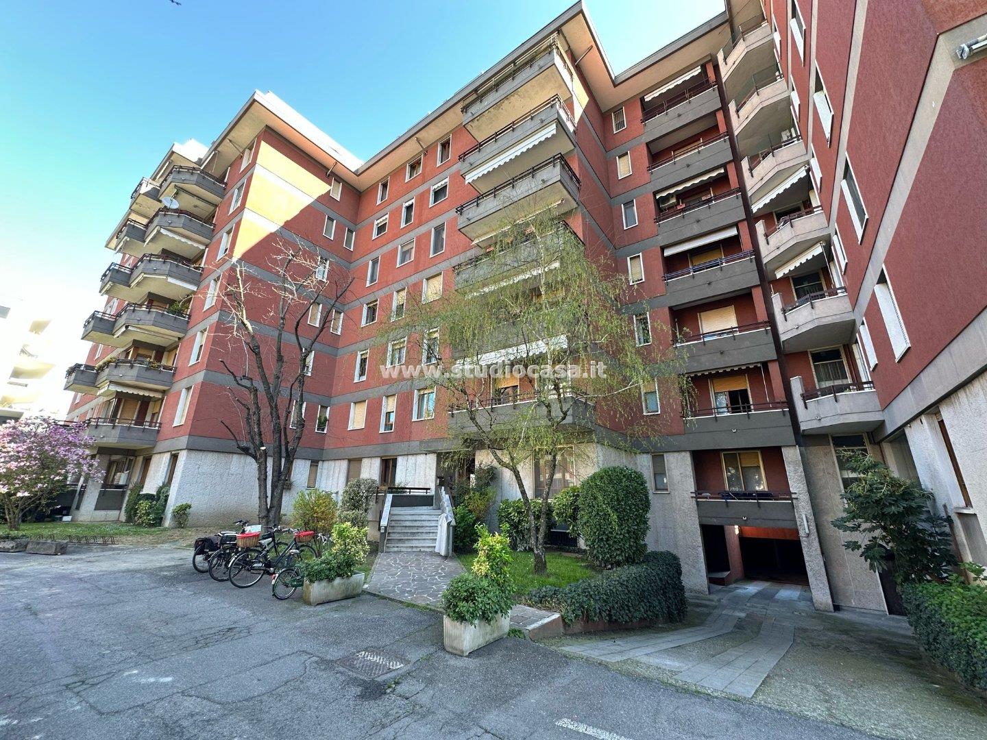 Box / Autorimessa in vendita a Crema