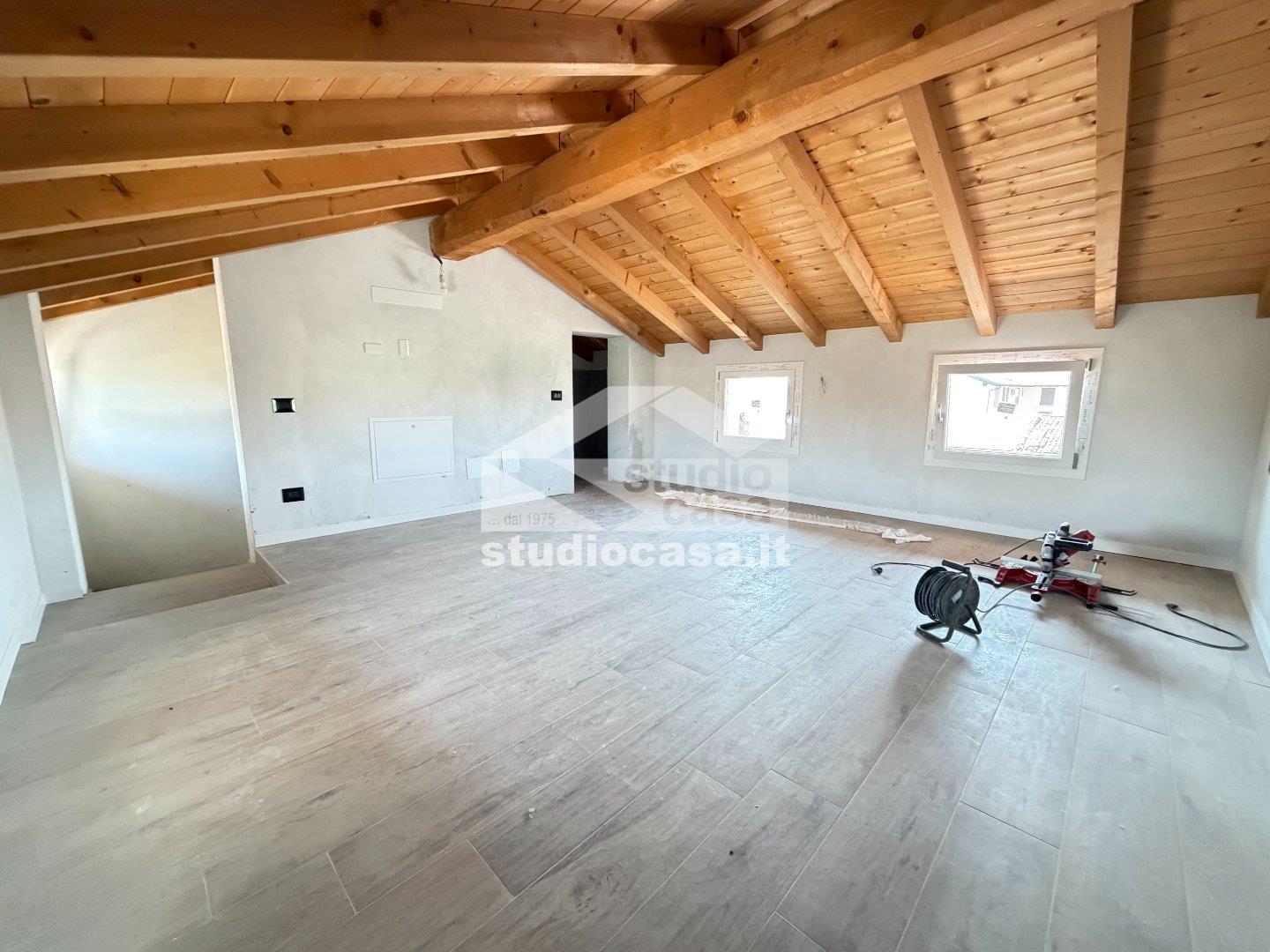 Casa Plurifamiliare in vendita a Crema