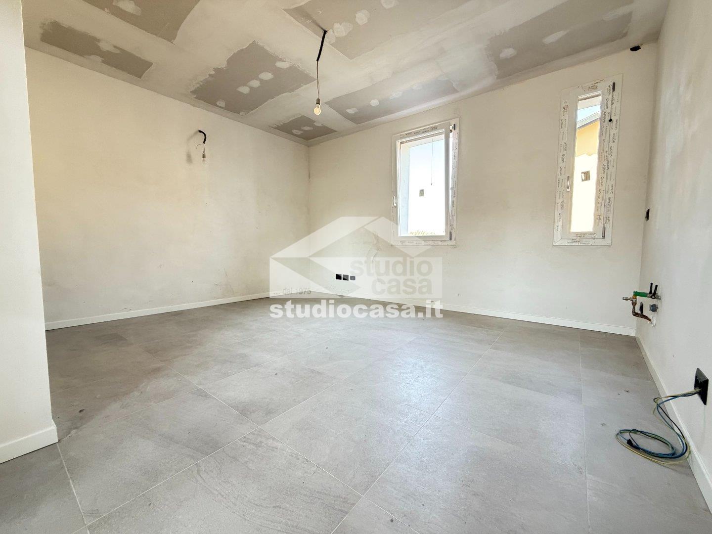 Casa Plurifamiliare in vendita a Crema