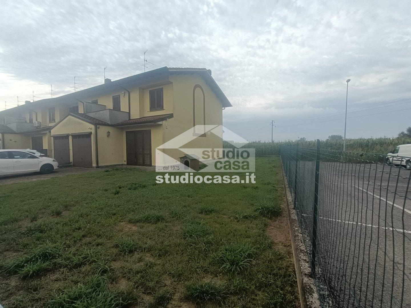 Villa a schiera di testa in vendita a Trigolo