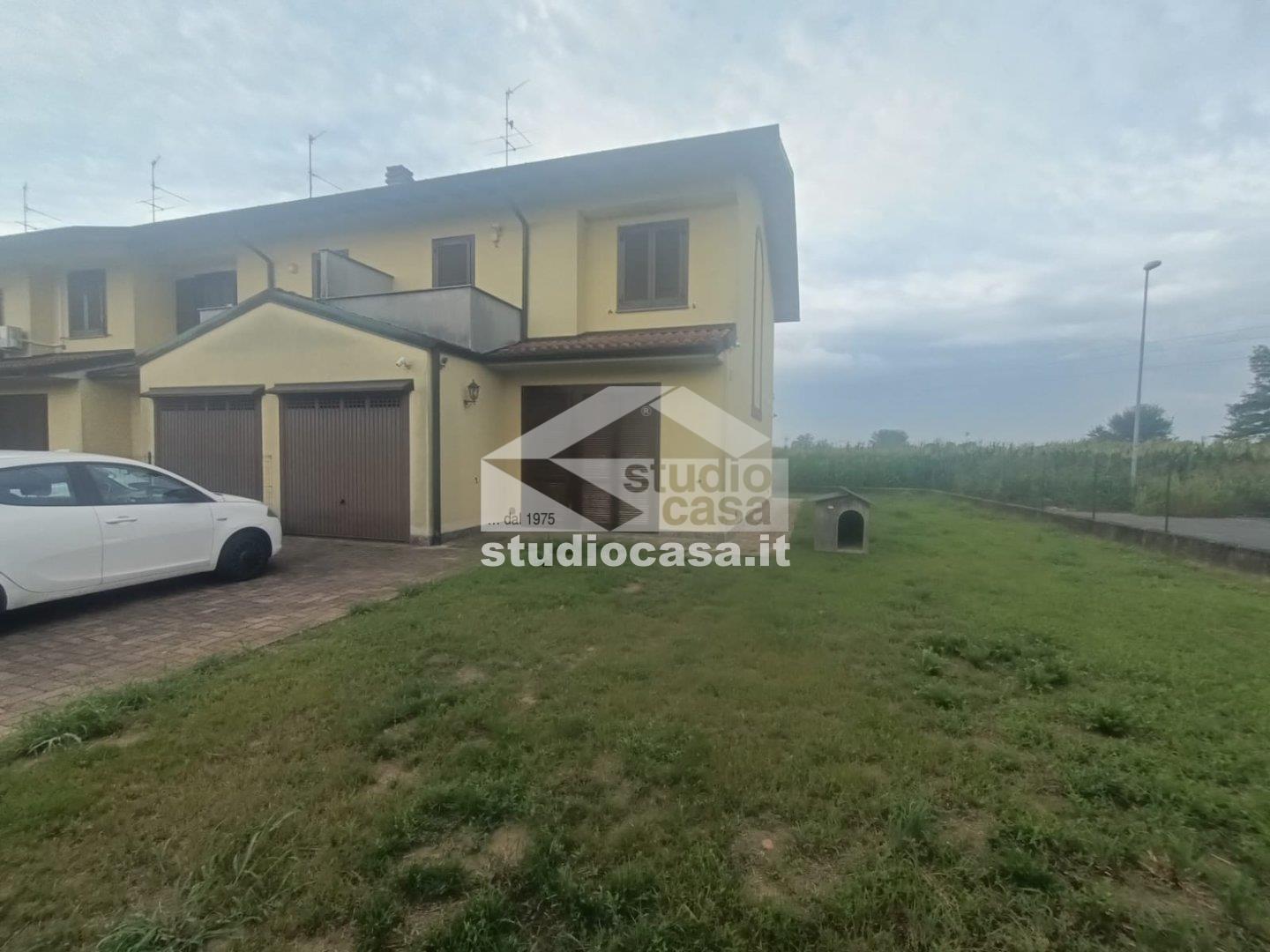 Villa a schiera di testa in vendita a Trigolo