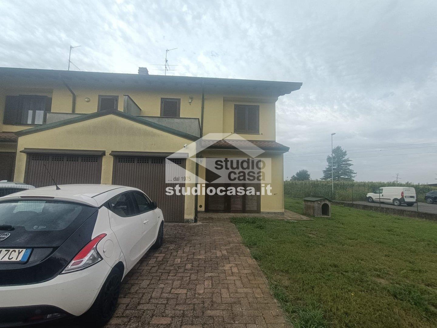 Villa a schiera di testa in vendita a Trigolo