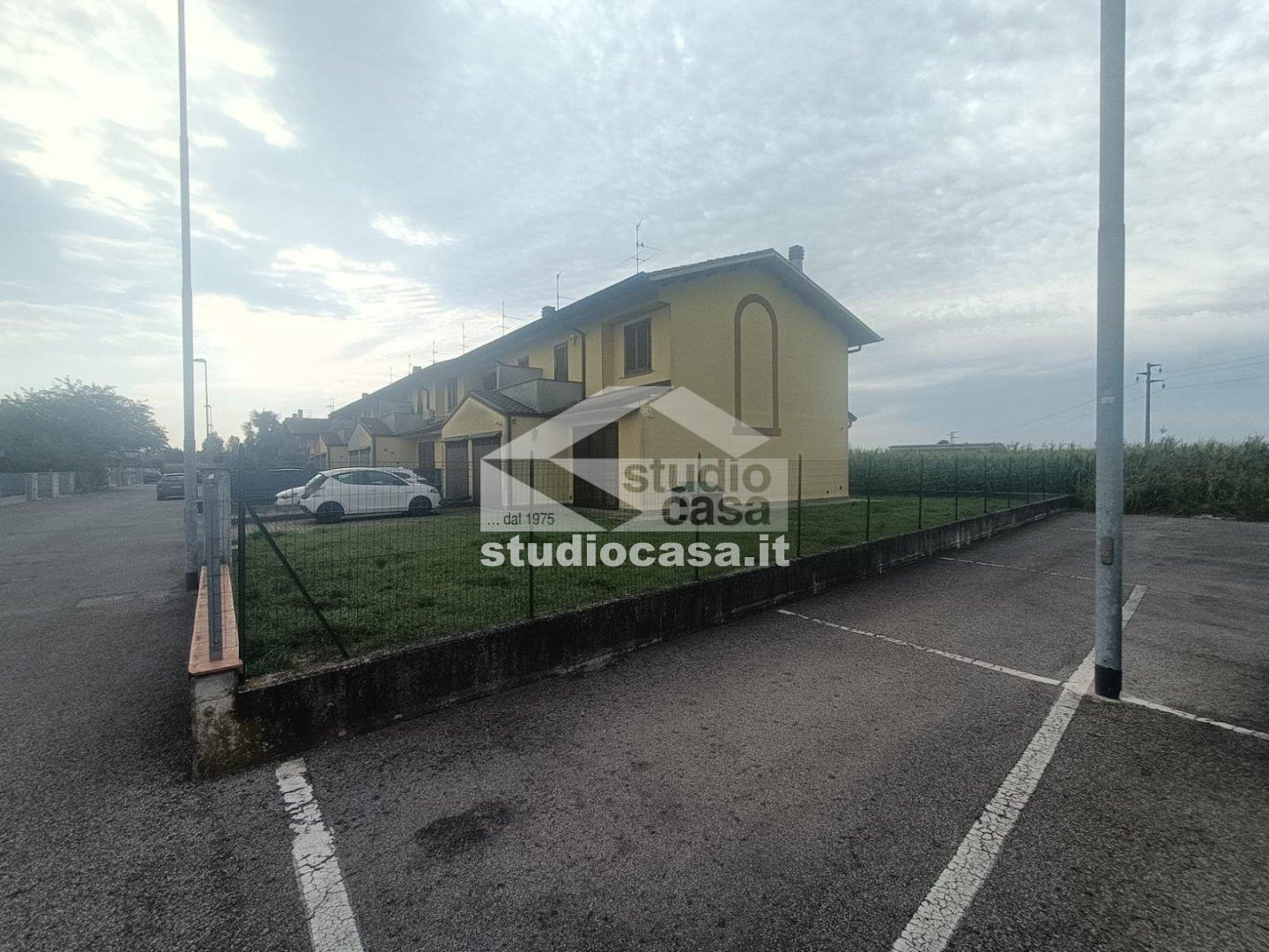Villa a schiera di testa in vendita a Trigolo