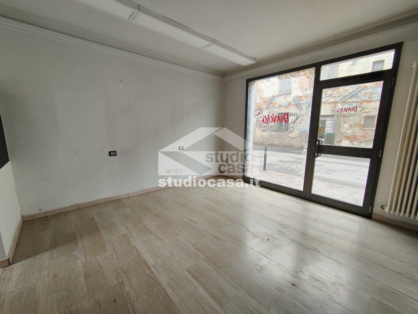 Negozio in affitto a Capergnanica