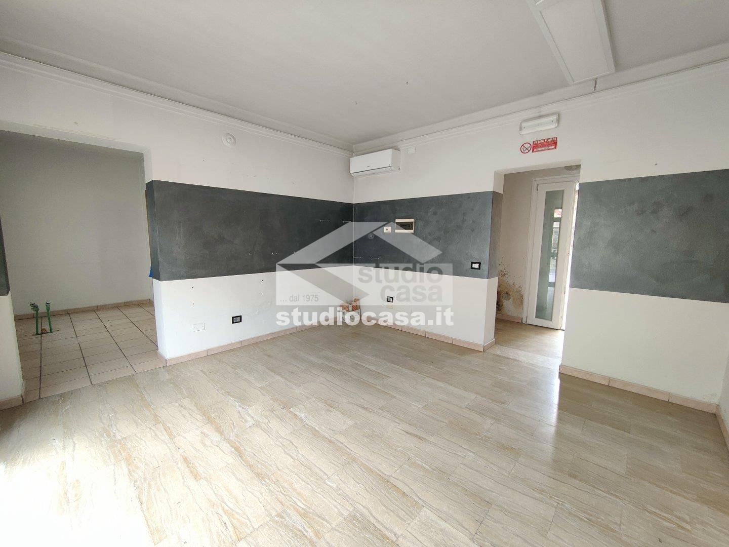 Negozio in affitto a Capergnanica