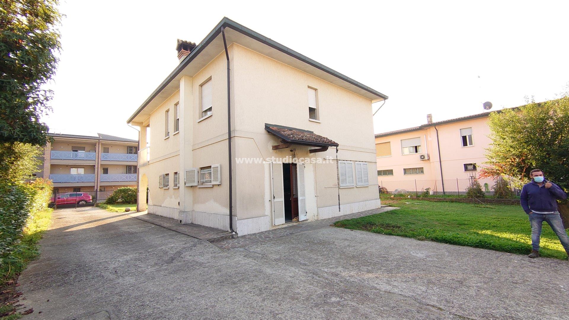 Villa Unifamiliare in vendita a Crema