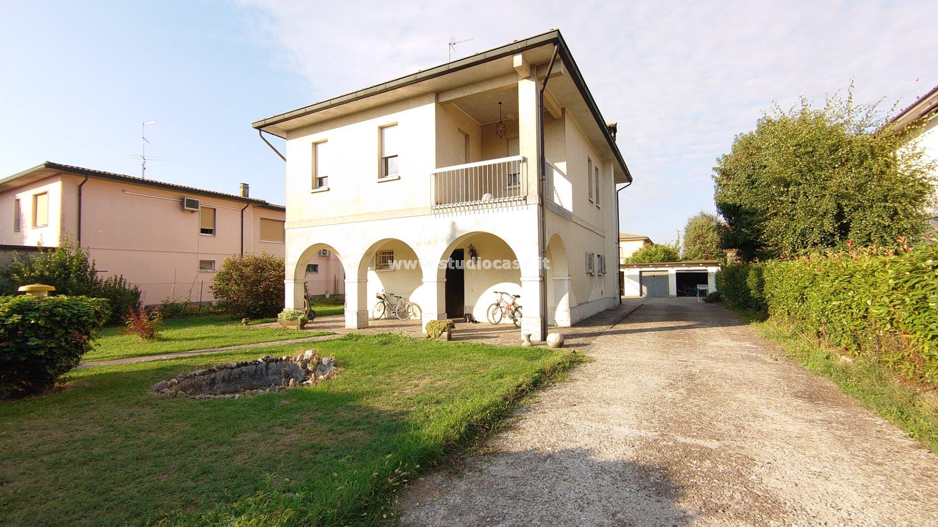 Villa Unifamiliare in vendita a Crema