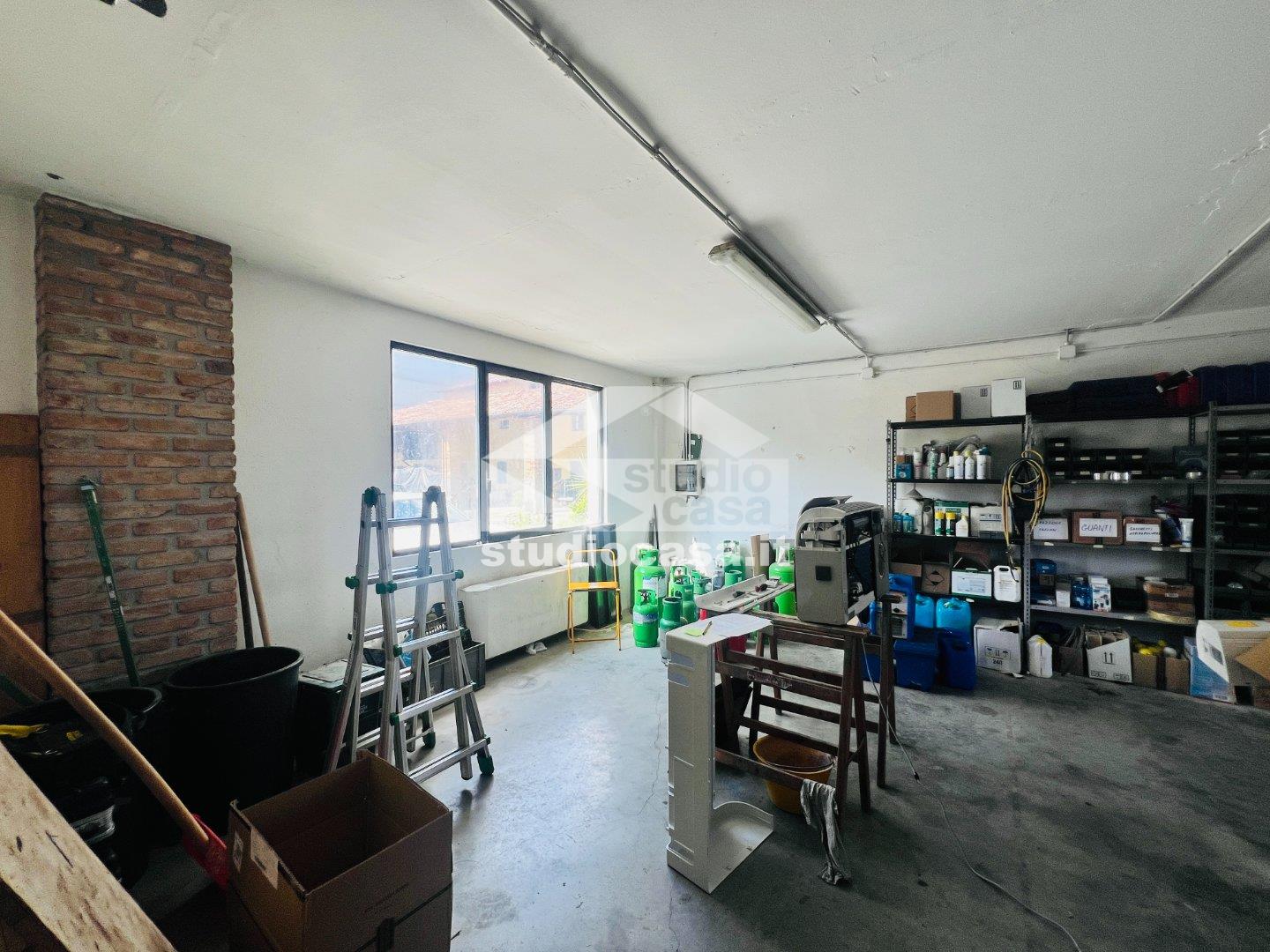 Ufficio in vendita a Vailate