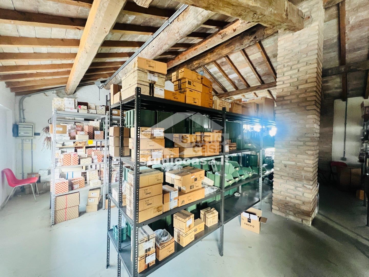 Ufficio in vendita a Vailate