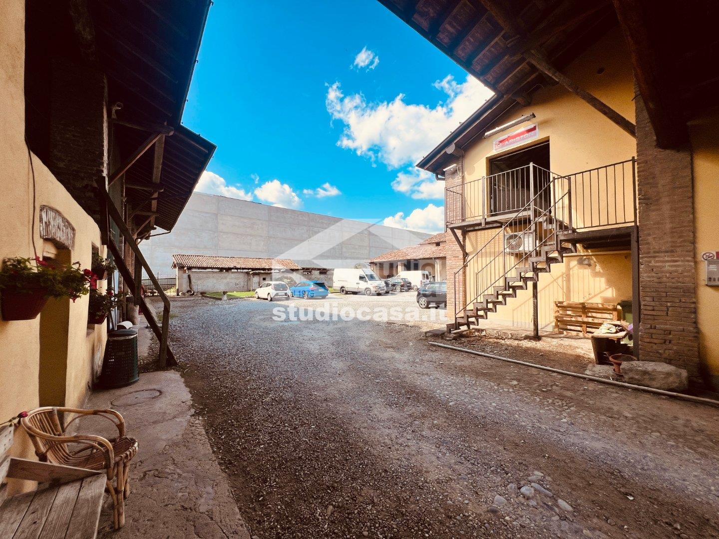 Ufficio in vendita a Vailate