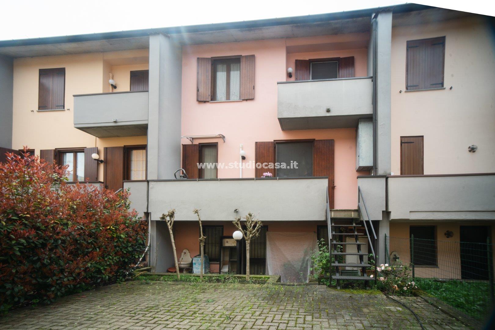 Villa a schiera in vendita a Crema