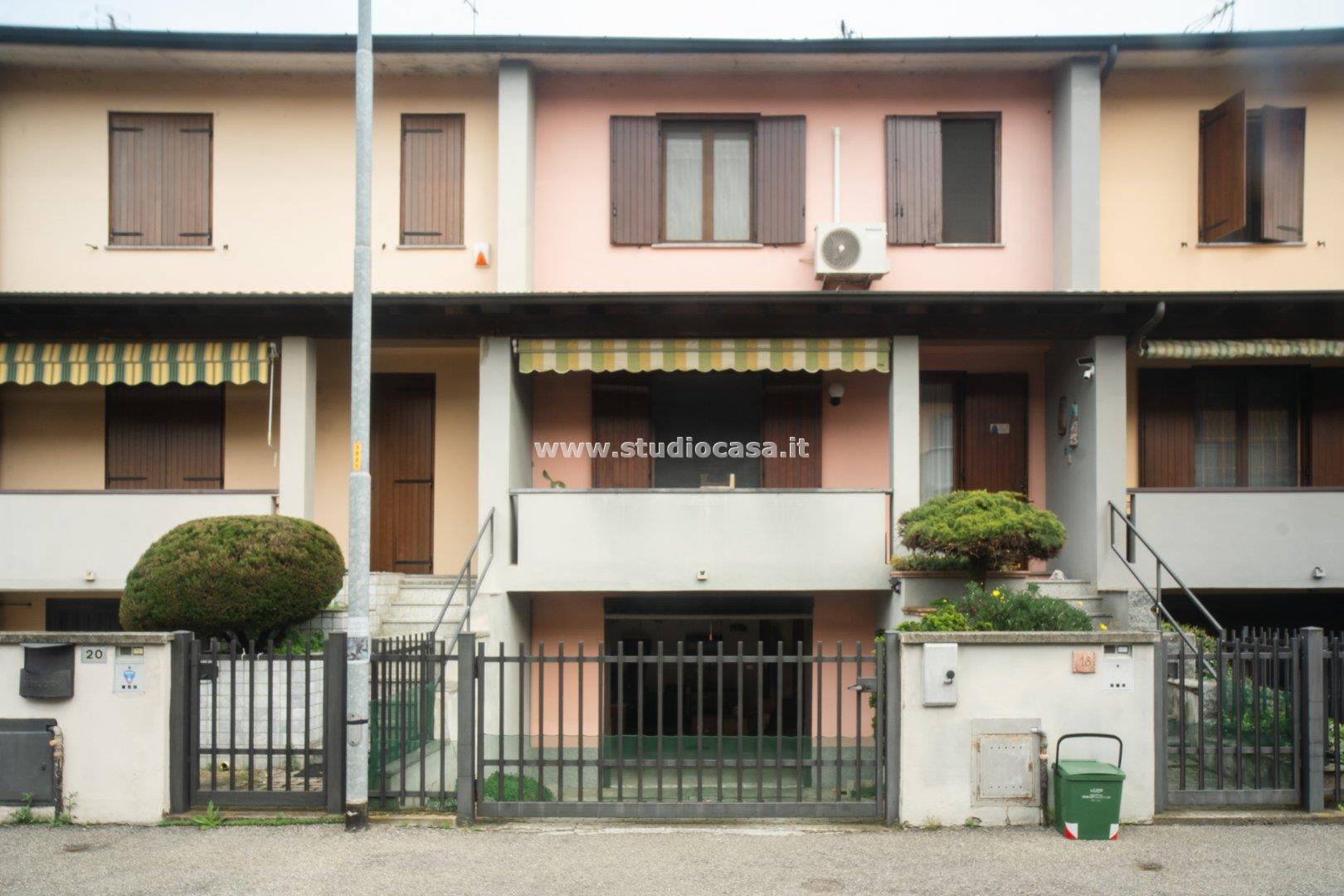 Villa a schiera in vendita a Crema