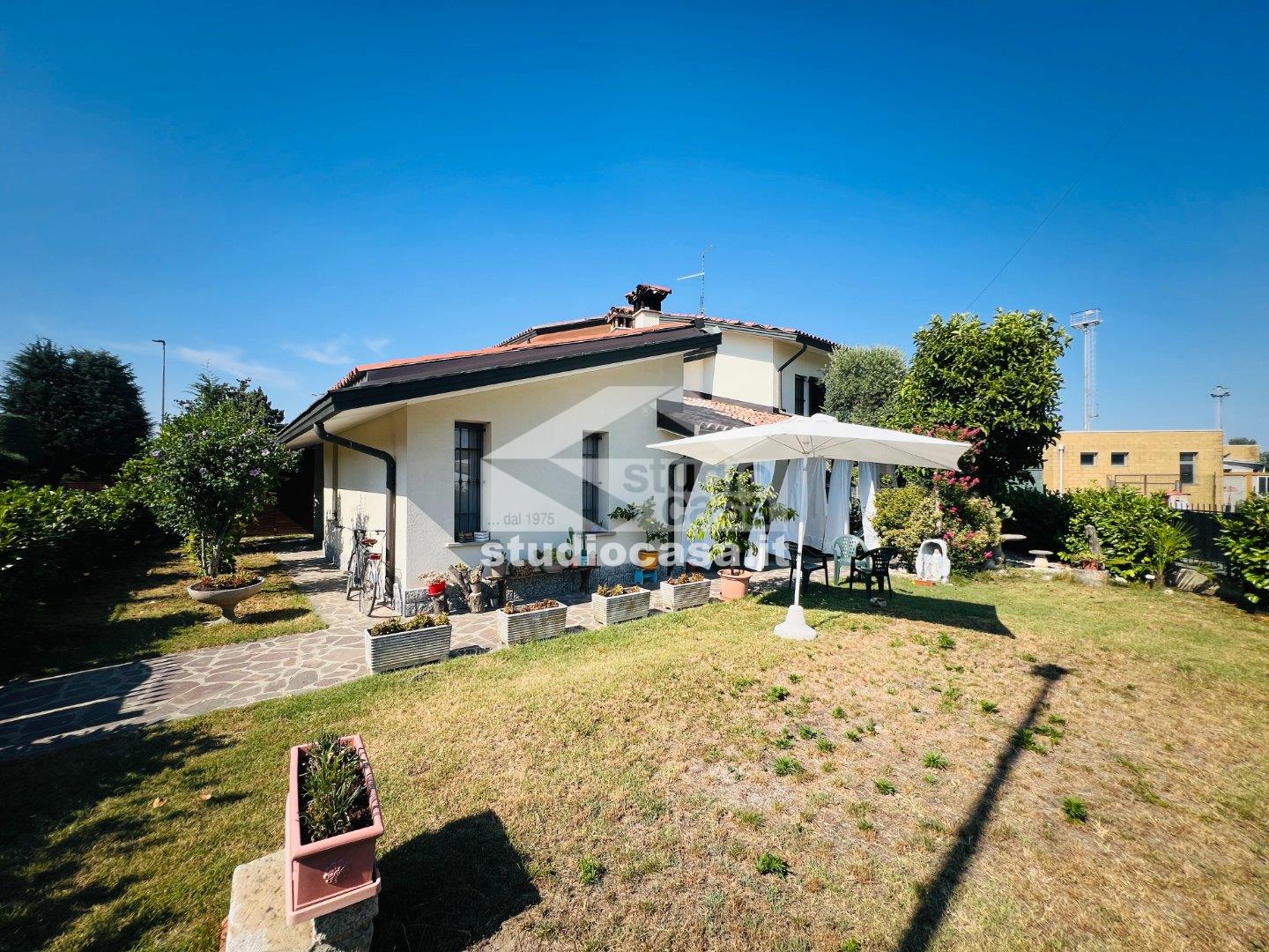 Villa Unifamiliare in vendita a Pianengo