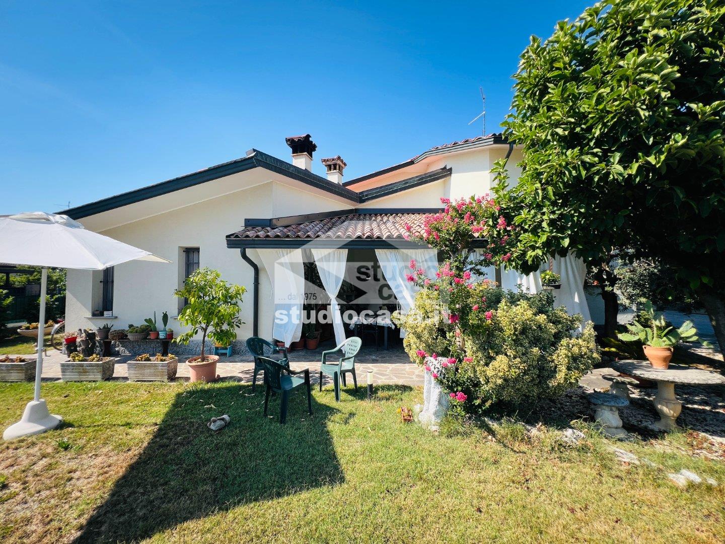 Villa Unifamiliare in vendita a Pianengo