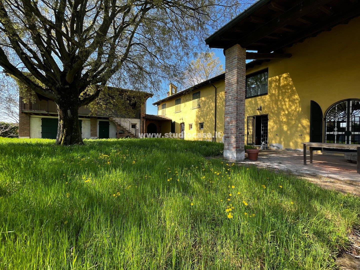 Casale in vendita a Gombito