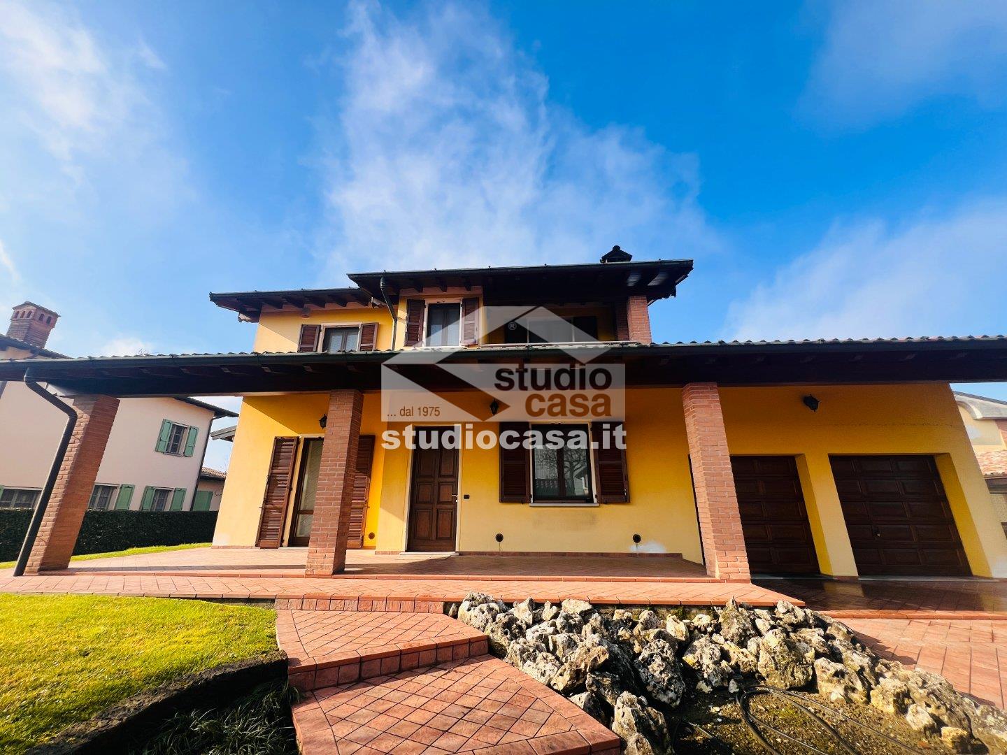 Villa Unifamiliare in vendita a Campagnola Cremasca