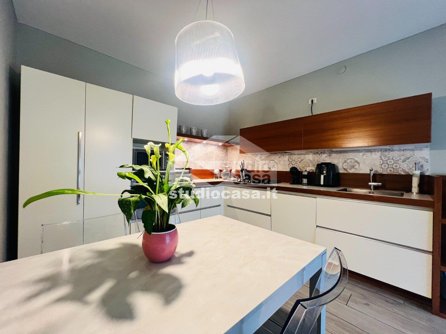 Villa a schiera di testa in vendita a Sergnano