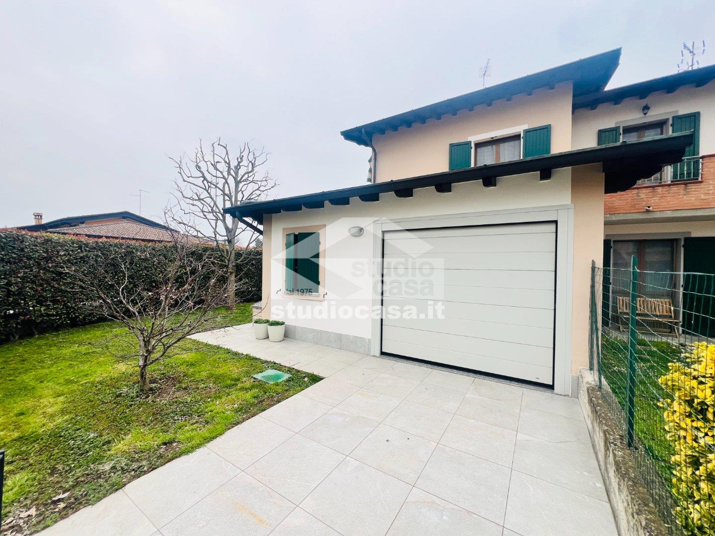 Villa a schiera di testa in vendita a Sergnano