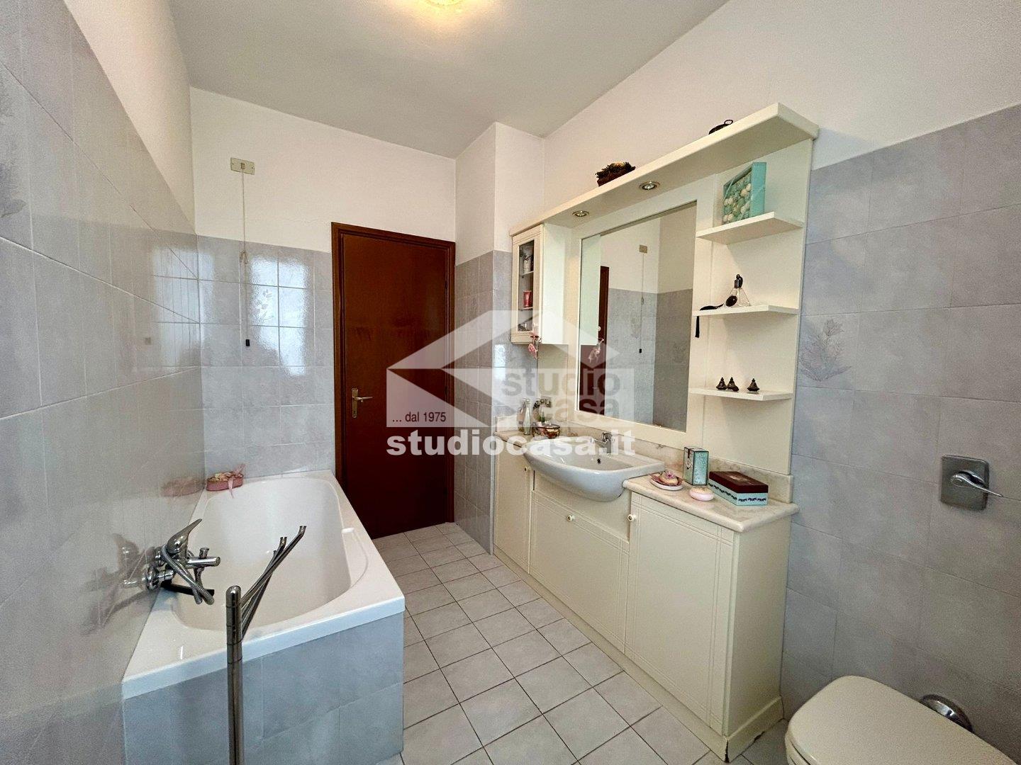 Appartamento in vendita a Chieve