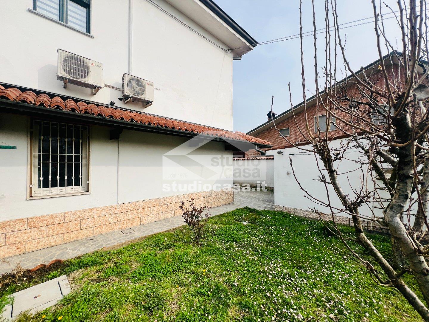 Casa Bifamiliare in vendita a Bagnolo Cremasco