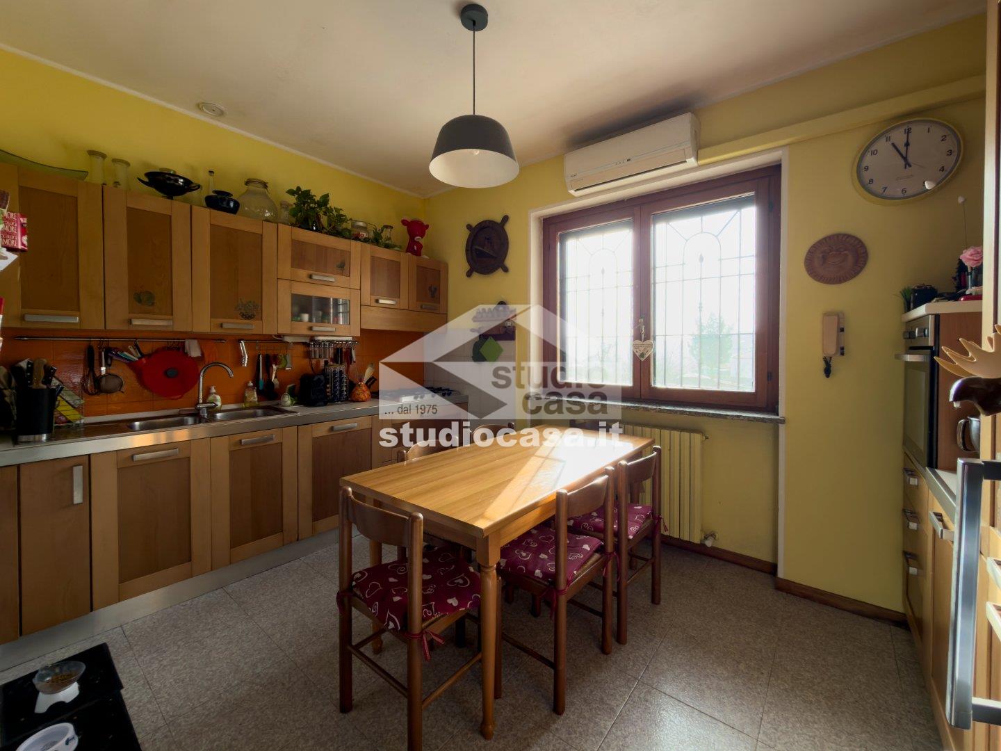 Casa Plurifamiliare in vendita a Pandino