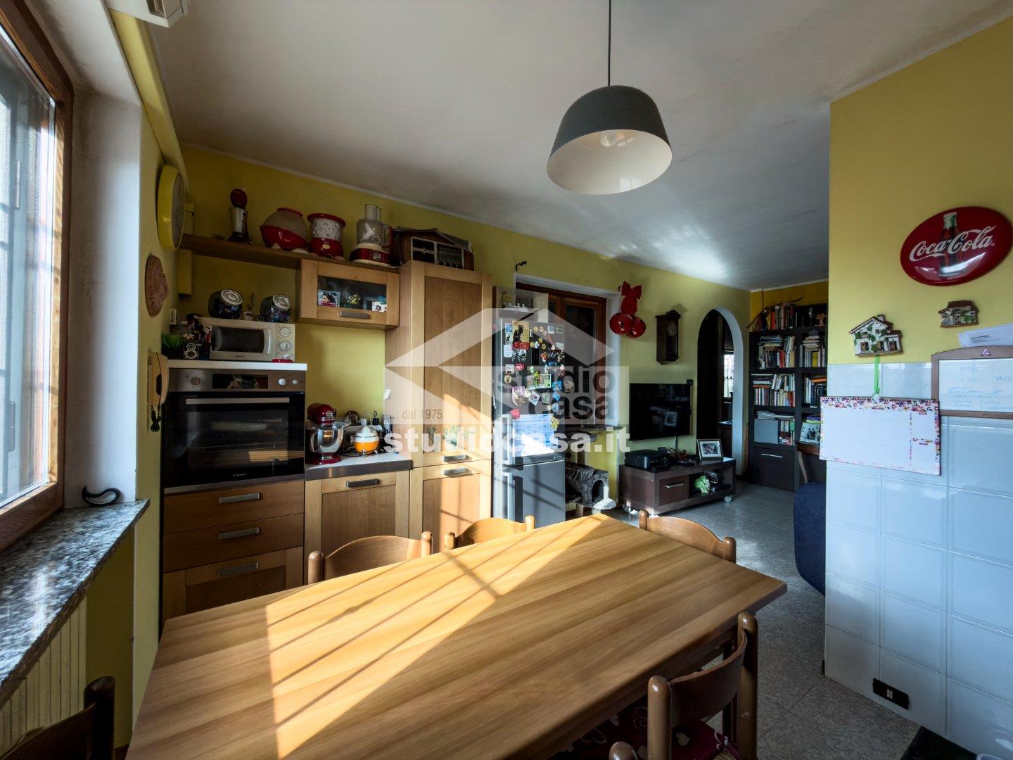 Casa Plurifamiliare in vendita a Pandino