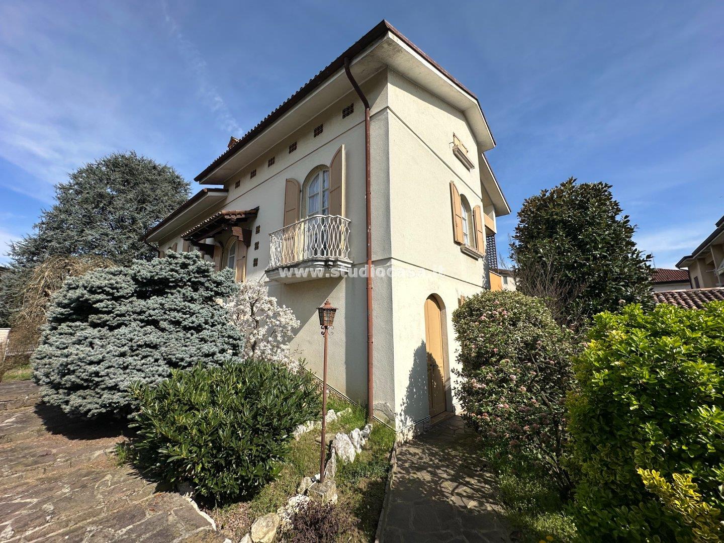 Villa Unifamiliare in vendita a Crema