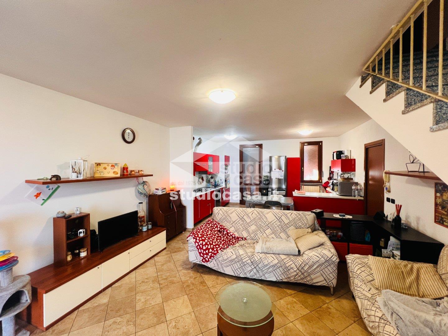 Villa Bifamiliare in vendita a Chieve