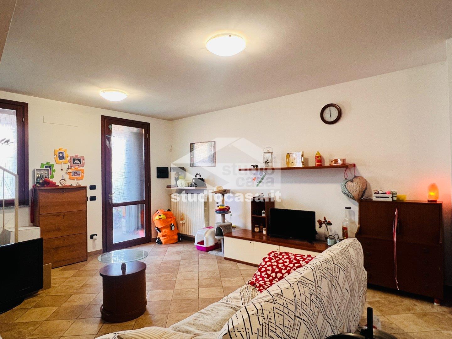 Villa Bifamiliare in vendita a Chieve