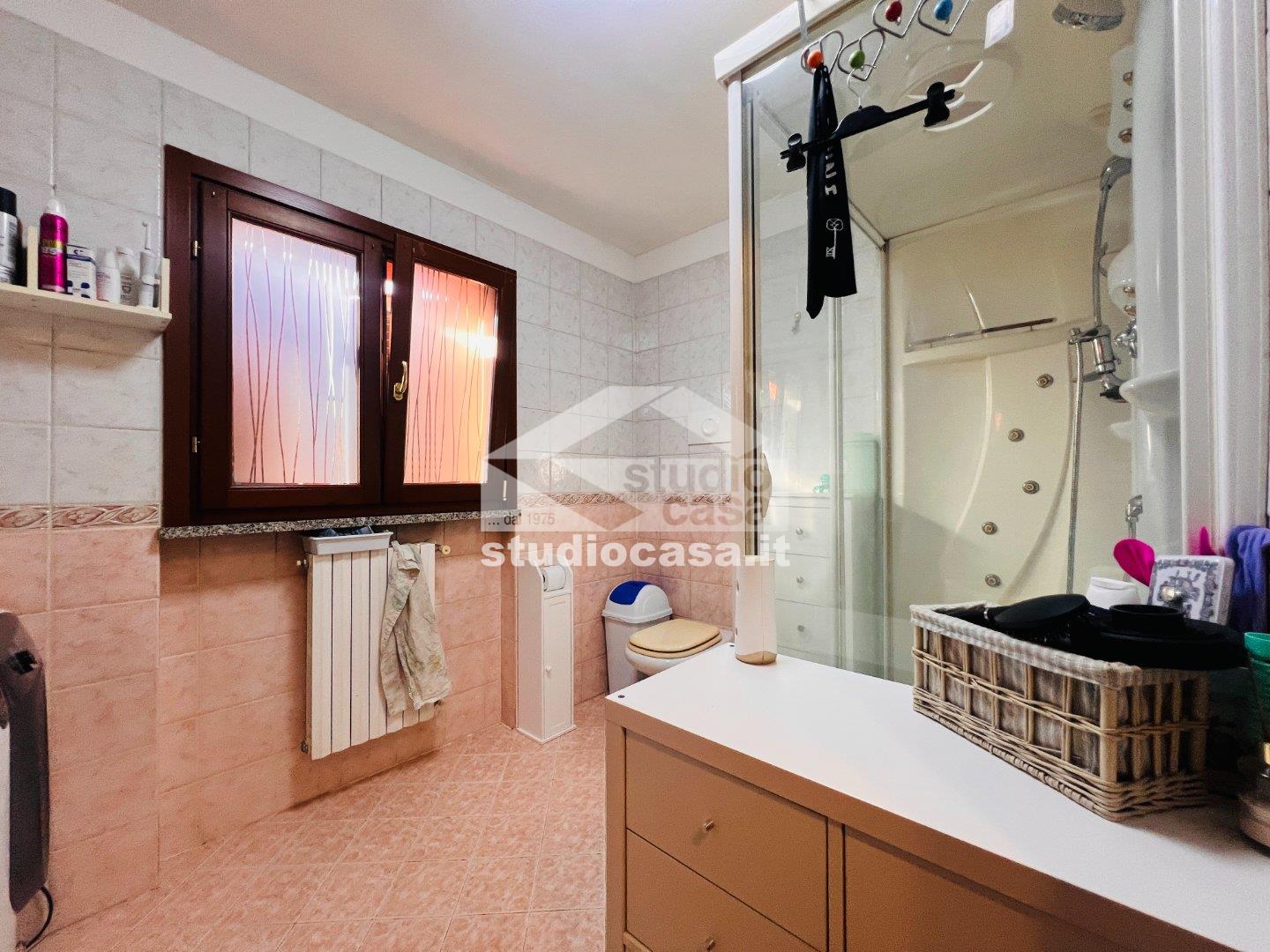 Villa Bifamiliare in vendita a Chieve