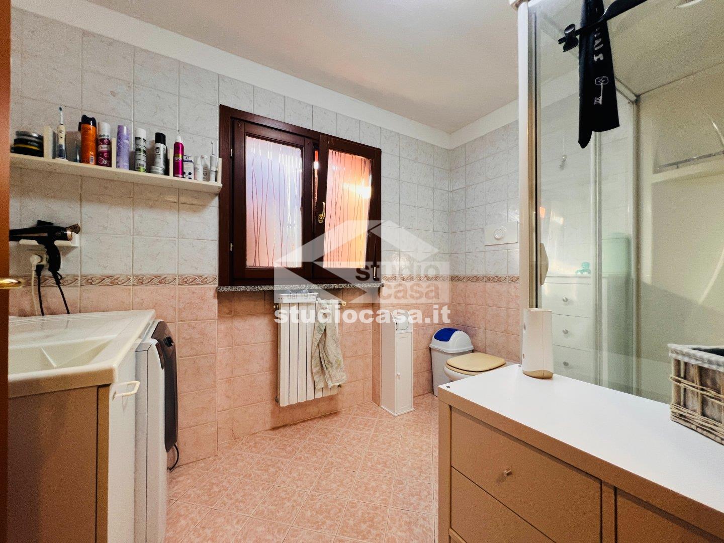 Villa Bifamiliare in vendita a Chieve