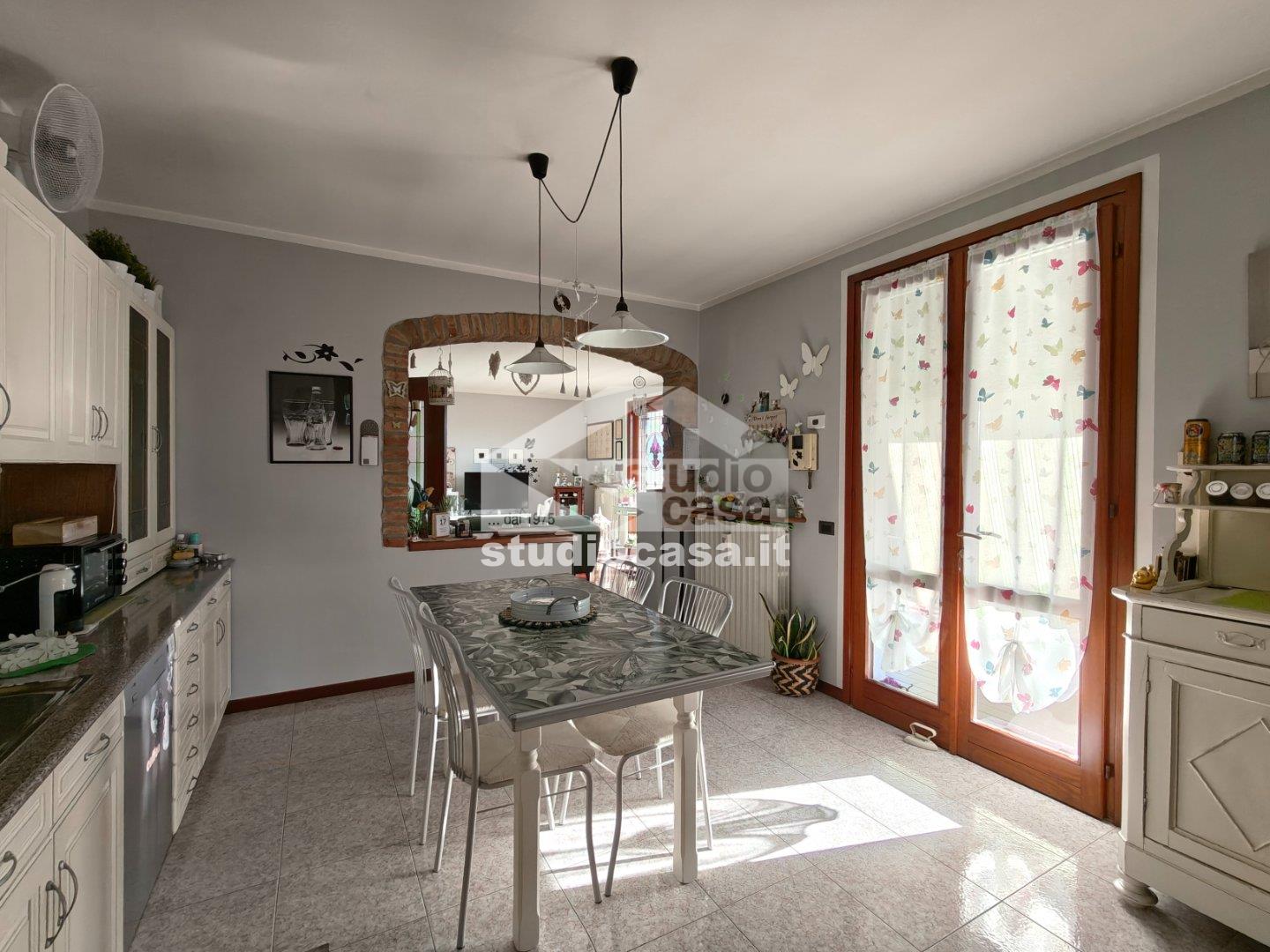 Villa Unifamiliare in vendita a Crema