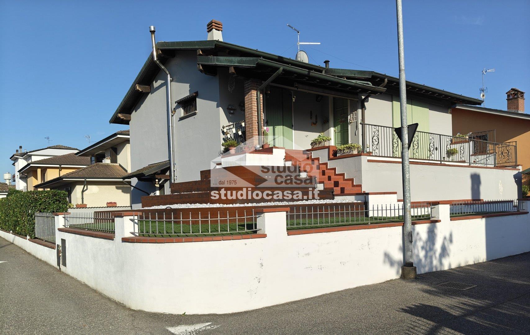 Villa Unifamiliare in vendita a Crema