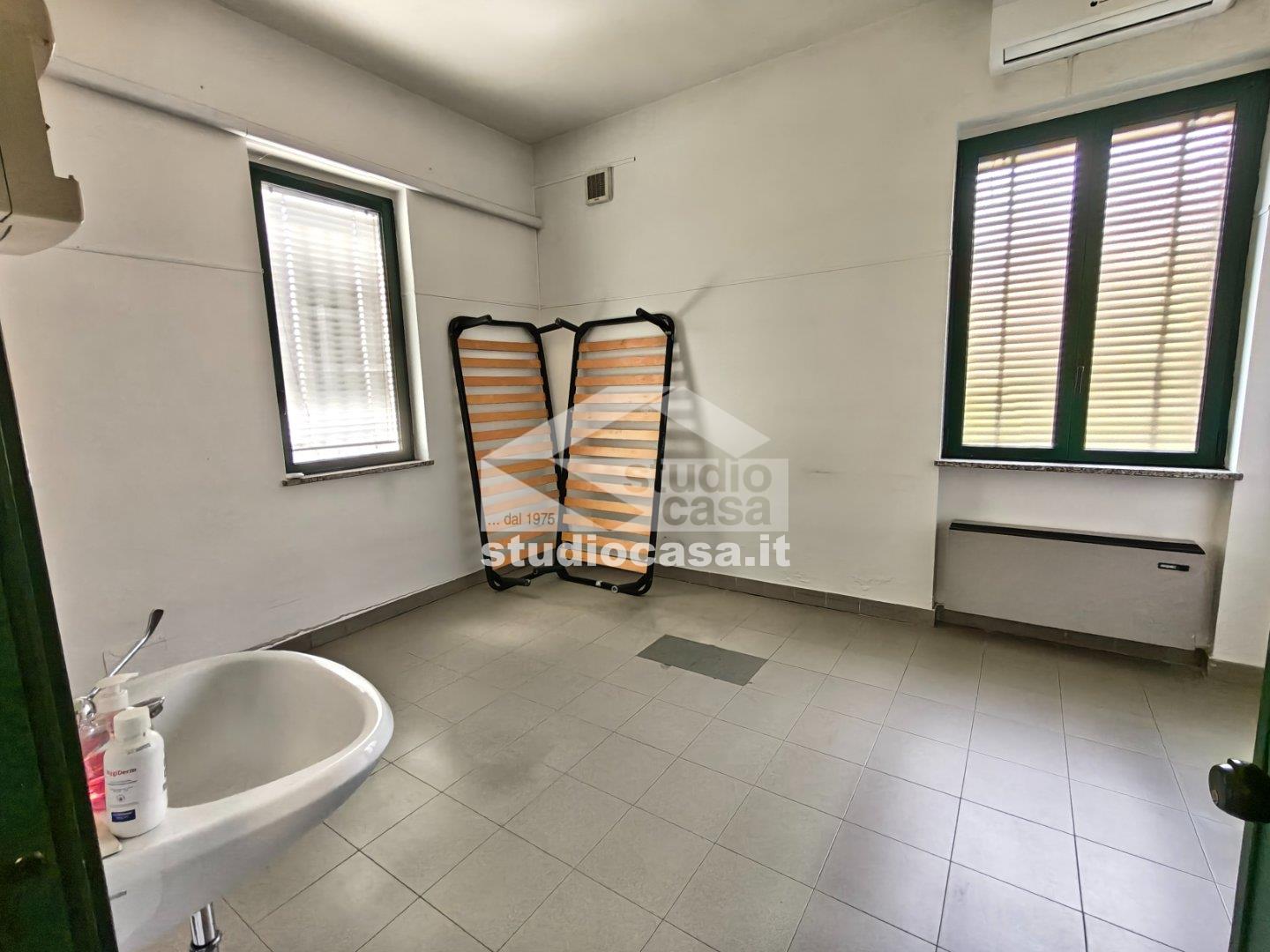 Studio in affitto a Crema