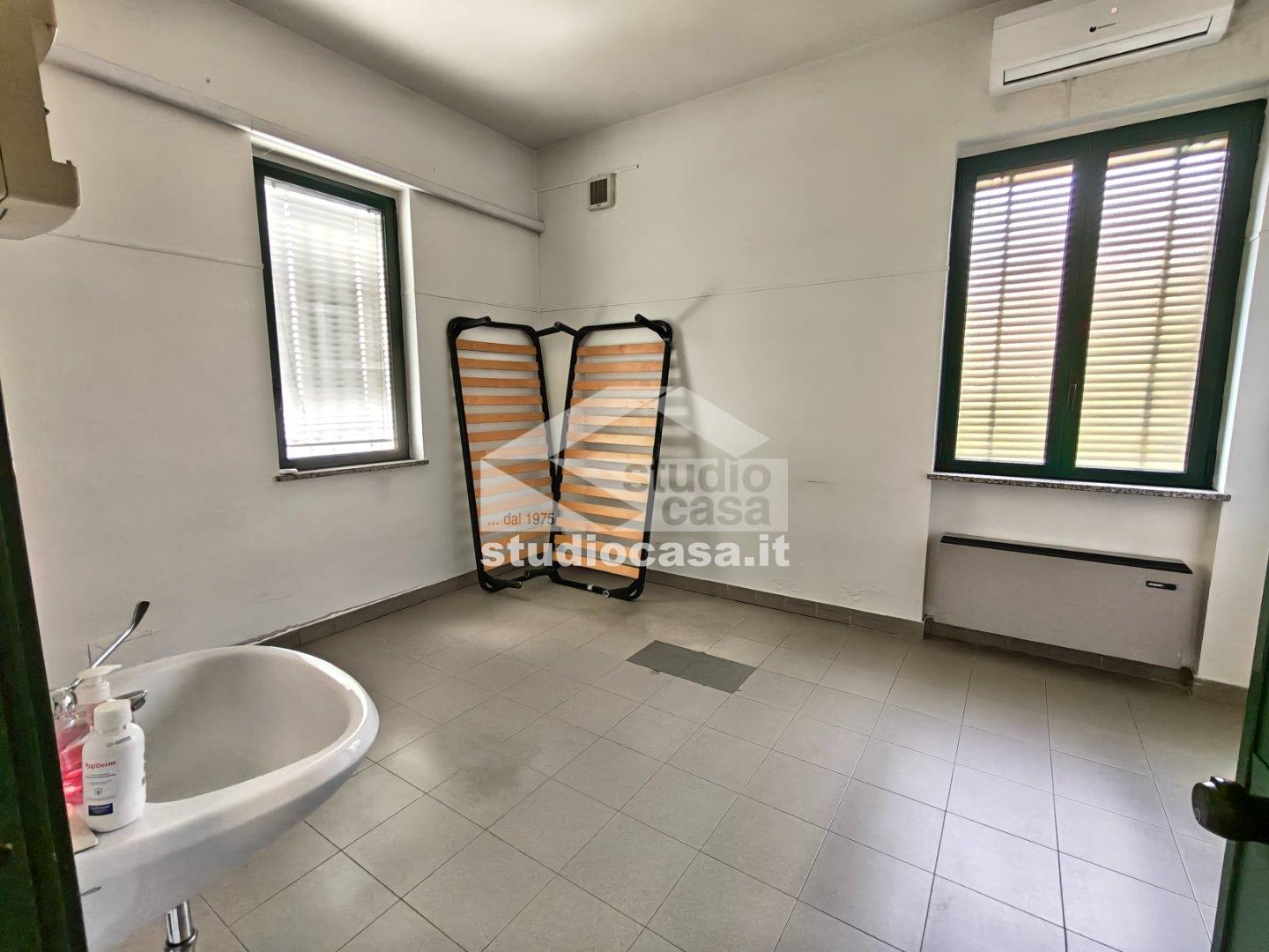 Studio in affitto a Crema