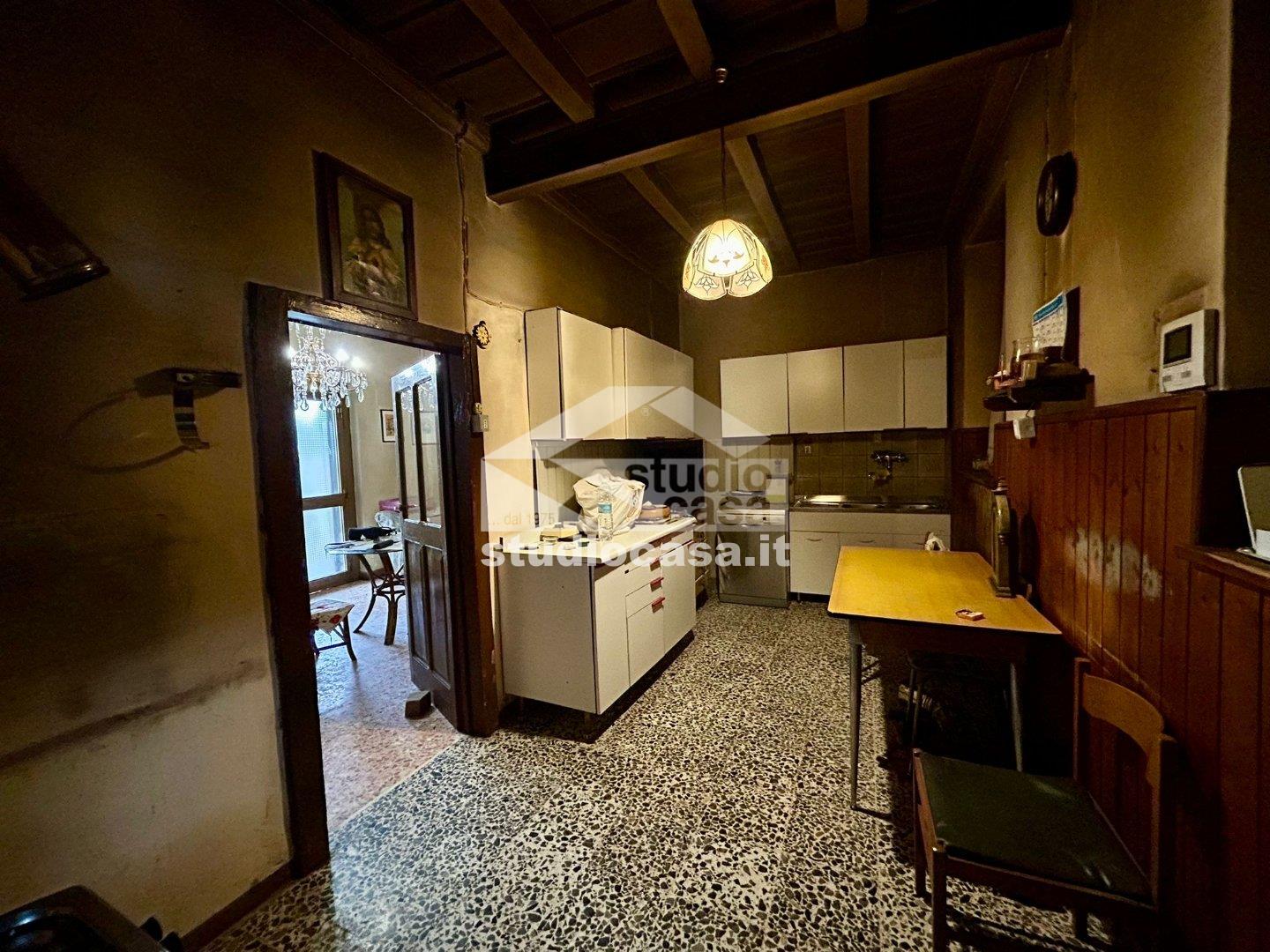 Cascina in vendita a Crema