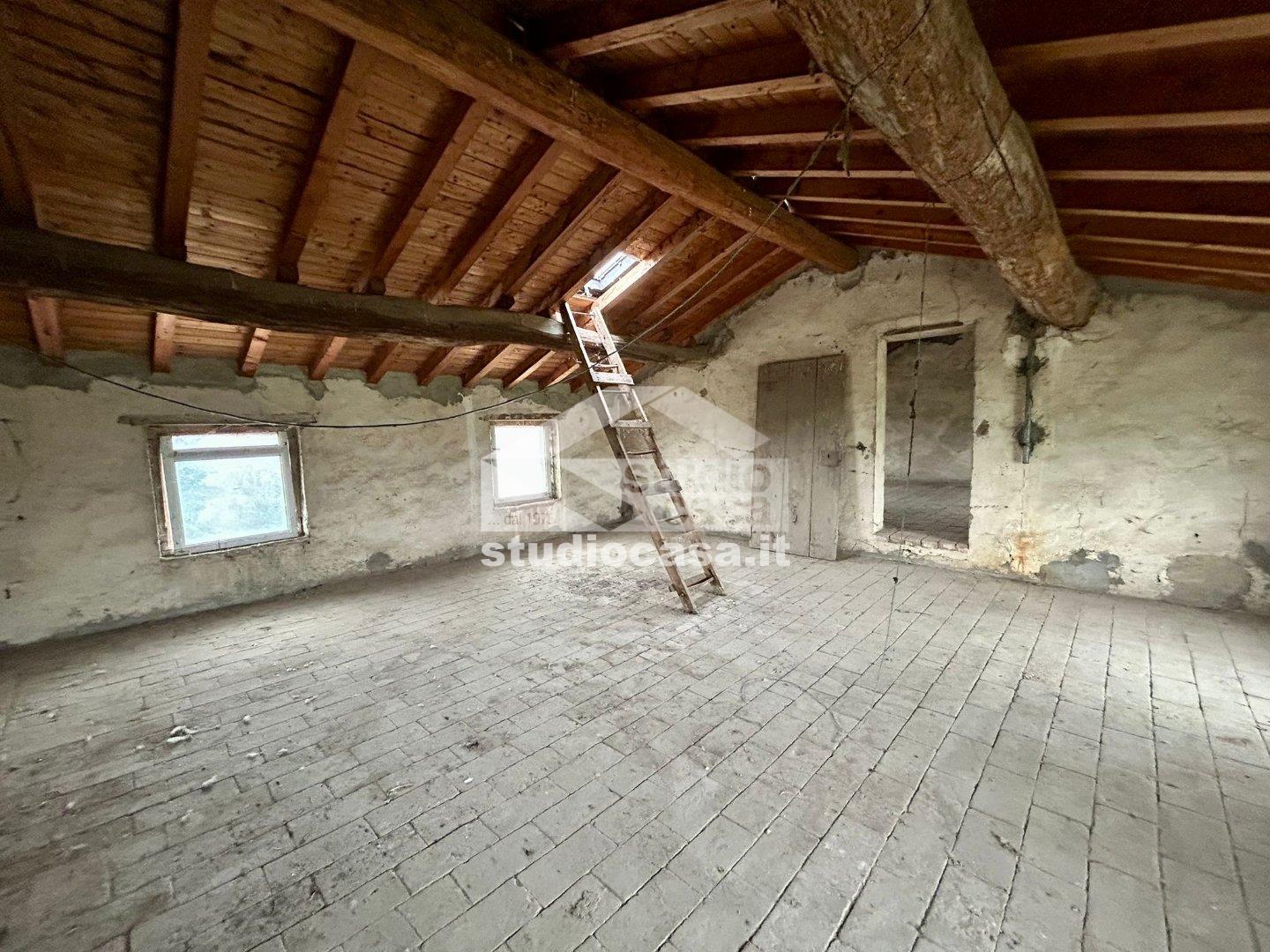 Cascina in vendita a Crema