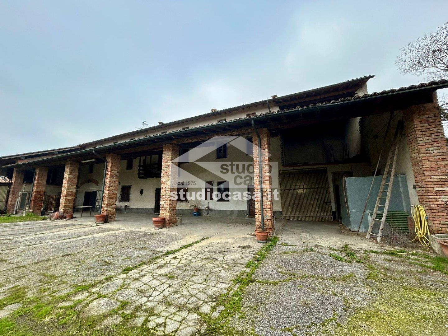 Cascina in vendita a Crema