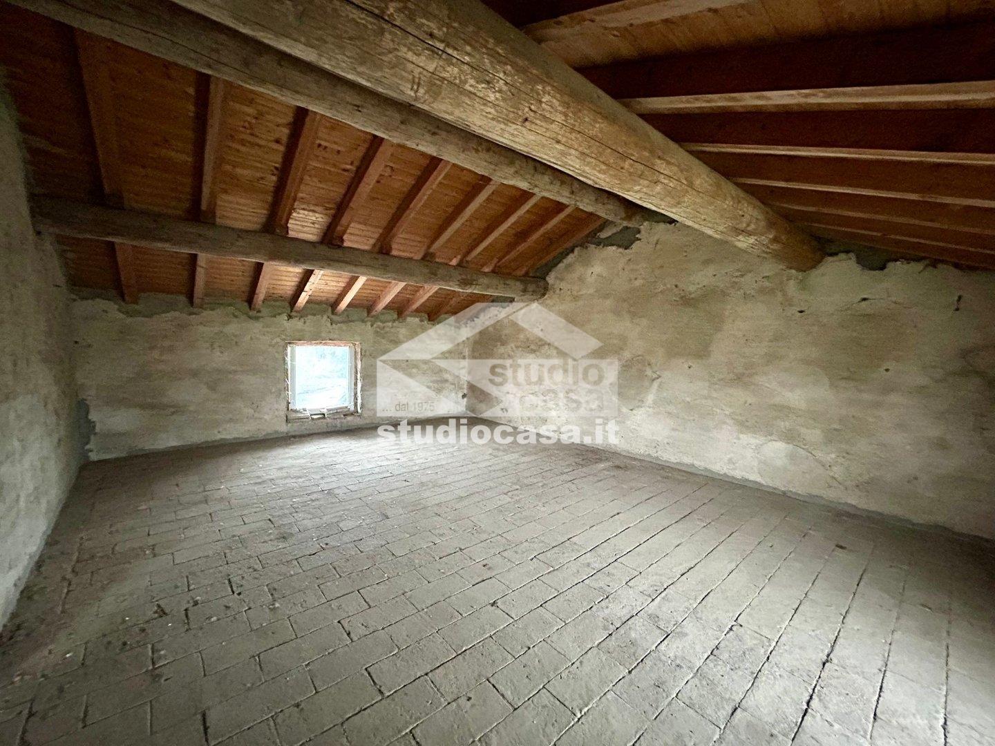 Cascina in vendita a Crema