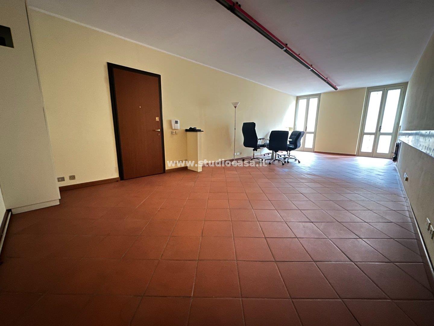Ufficio in vendita a Crema